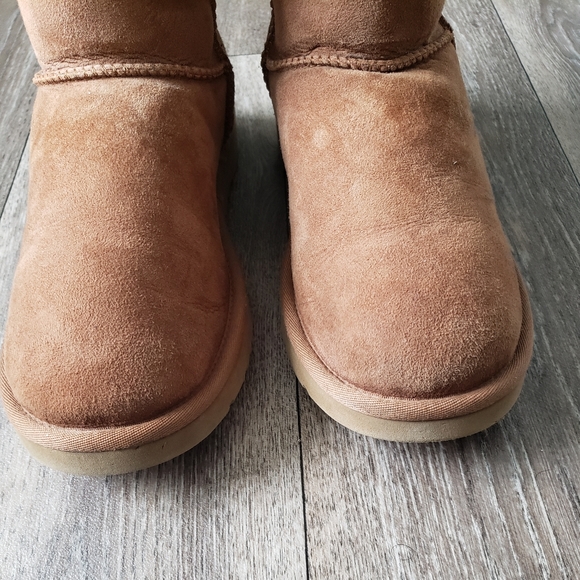 📌SOLD📌 Classic Tall Ugg Boot - Picture 6 of 9